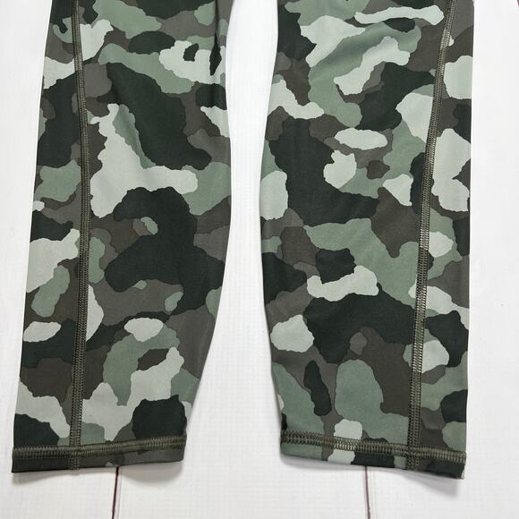 Athleta Lightning Camo 7/8 Tight Stash Pocket SIZE S Green Yoga Pants - Picture 12 of 12